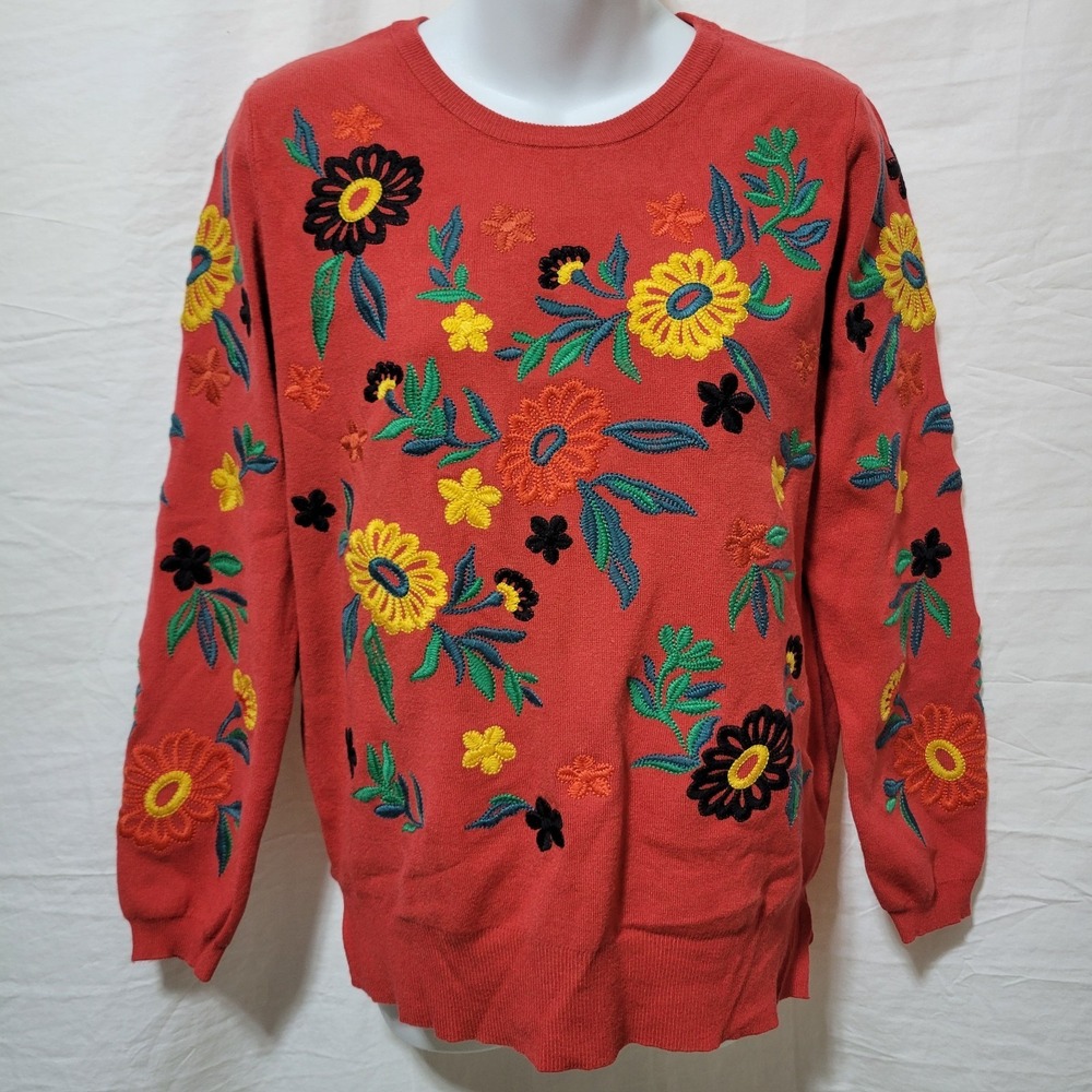 Tyler Boe Women's Size Medium Floral Embroidered Crewneck Sweater Red
